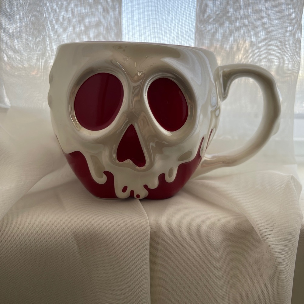Evil queen poison apple mug